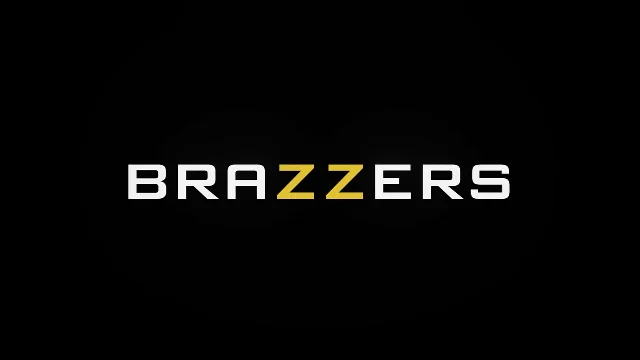Preview of BrazzersExxtra Cubbi Thompson Bossy Bar Wench Serves Pussy XXX